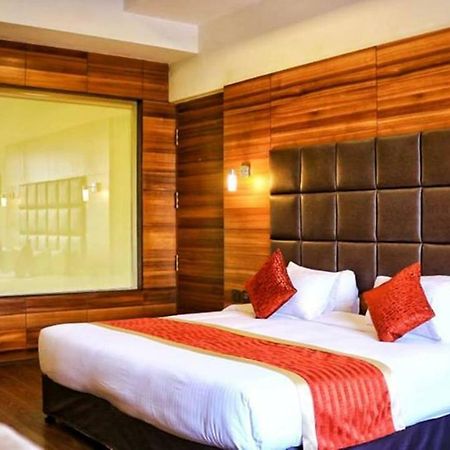 City Park Resort Bahadurgarh ภายนอก รูปภาพ