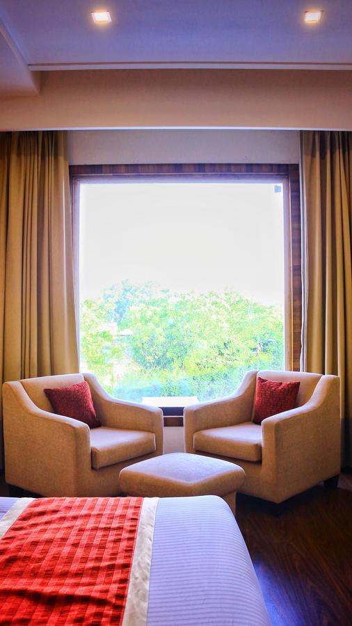 City Park Resort Bahadurgarh ภายนอก รูปภาพ