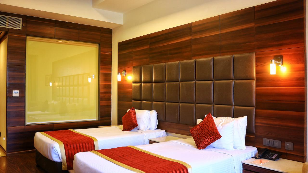 City Park Resort Bahadurgarh ภายนอก รูปภาพ