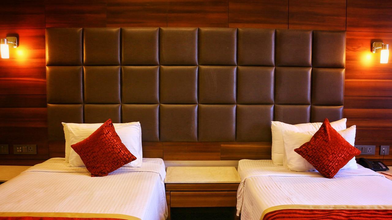 City Park Resort Bahadurgarh ภายนอก รูปภาพ